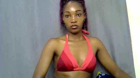 Snapshot of naughtyy4u chatting on 04/27/26, 08:34 naughtyy4u online show from 04/27/26, 08:34