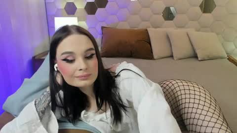 Snapshot of naughtyylory chatting on 03/07/26, 09:17 naughtyylory online show from 03/07/26, 09:17