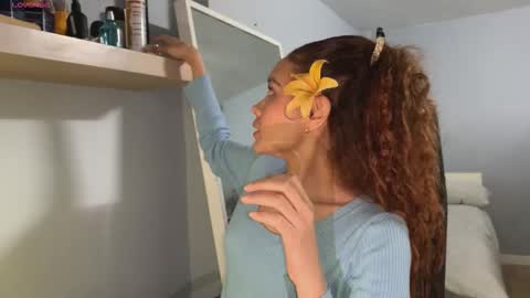 Arantxa online show from 12/15/25, 04:22