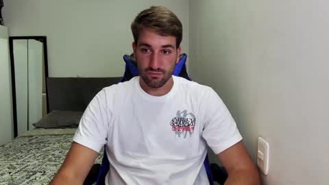 Snapshot of naugthy18boy chatting on 03/18/26, 07:39 Nico online show from 03/18/26, 07:39