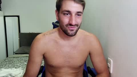 Snapshot of naugthy18boy chatting on 03/19/26, 07:40 Nico online show from 03/19/26, 07:40