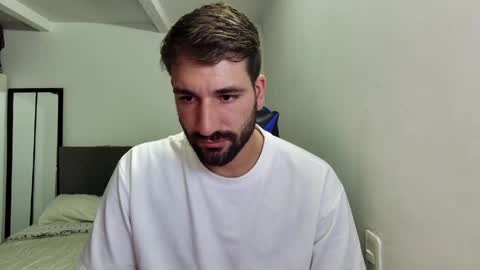 Snapshot of naugthy18boy chatting on 04/14/26, 07:20 Nico online show from 04/14/26, 07:20