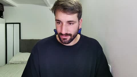 Snapshot of naugthy18boy chatting on 04/15/26, 07:58 Nico online show from 04/15/26, 07:58