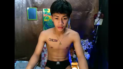 Snapshot of naugthyboyloy chatting on 09/18/25, 04:14 Loy online show from 09/18/25, 04:14