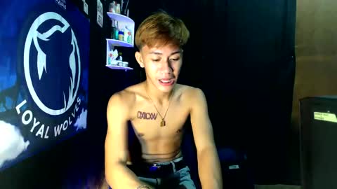 Snapshot of naugthyboyloy chatting on 10/16/25, 06:53 Loy online show from 10/16/25, 06:53