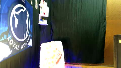 Snapshot of naugthyboyloy chatting on 10/22/25, 05:56 Loy online show from 10/22/25, 05:56