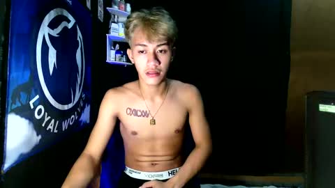 Snapshot of naugthyboyloy chatting on 11/11/25, 05:57 Loy online show from 11/11/25, 05:57