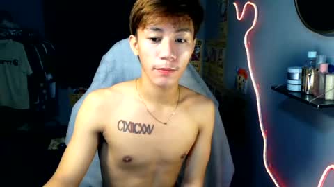 Snapshot of naugthyboyloy chatting on 07/27/26, 06:15 Loy online show from 07/27/26, 06:15