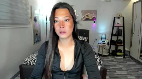 Snapshot of naugtycummer69 chatting on 11/16/25, 04:51 JAY online show from 11/16/25, 04:51