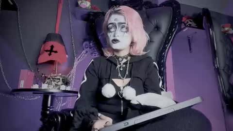 Snapshot of navier__ chatting on 03/04/26, 02:39 Navier online show from 03/04/26, 02:39