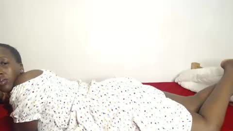 nawtylezi696 online show from 10/23/25, 11:24