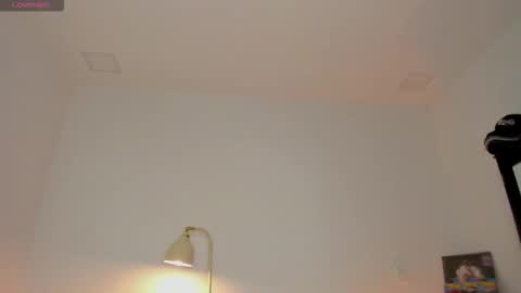 Snapshot of naxttan chatting on 12/18/25, 11:05 Natan online show from 12/18/25, 11:05