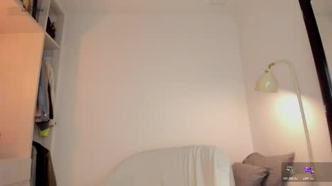 Snapshot of naxttan chatting on 03/17/26, 01:43 Natan online show from 03/17/26, 01:43