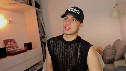 Snapshot of naxttan chatting on 03/20/26, 02:16 Natan online show from 03/20/26, 02:16