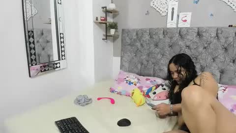 nay_and_aleja online show from 12/04/24, 02:53