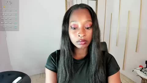 Nayaris 3 online show from 02/11/25, 07:16