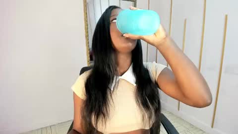 Nayaris 3 online show from 09/15/25, 02:28