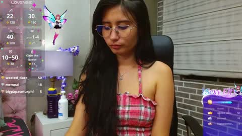 Snapshot of nayecloud chatting on 01/18/25, 07:07 Naye online show from 01/18/25, 07:07