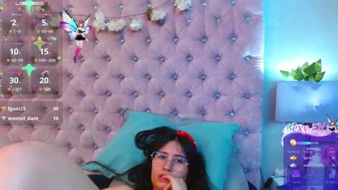 Snapshot of nayecloud chatting on 01/31/25, 06:57 Naye online show from 01/31/25, 06:57