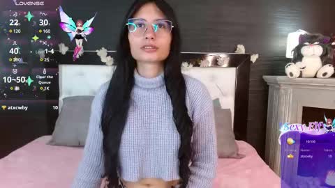 Snapshot of nayecloud chatting on 02/27/25, 08:42 Naye online show from 02/27/25, 08:42