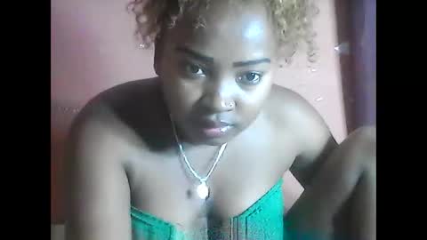 Snapshot of nazhyra chatting on 04/26/26, 06:27 nazhyra online show from 04/26/26, 06:27