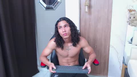 Snapshot of nazper_ chatting on 04/28/26, 04:01 Nazper online show from 04/28/26, 04:01
