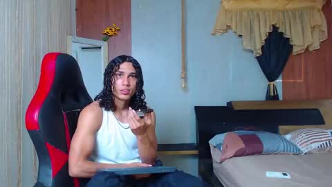 Snapshot of nazper_ chatting on 05/14/26, 03:52 Nazper online show from 05/14/26, 03:52