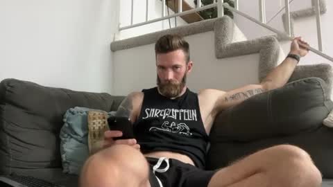 Snapshot of nb913 chatting on 05/28/26, 05:10 Drew online show from 05/28/26, 05:10