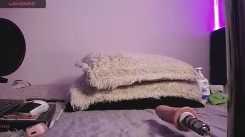 Snapshot of nea_lm chatting on 04/16/26, 12:55 nea-- online show from 04/16/26, 12:55