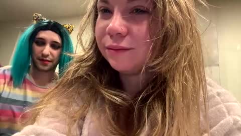 Snapshot of nealiana96 chatting on 12/06/24, 06:48 Nealiana online show from 12/06/24, 06:48