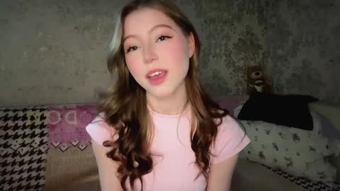 Snapshot of necolezhuang chatting on 04/23/26, 10:36 Necole online show from 04/23/26, 10:36