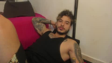 Nei turn green online show from 01/28/25, 05:11