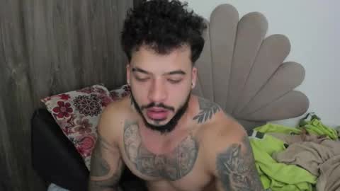 Nei turn green online show from 12/14/25, 12:54