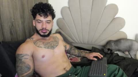 Nei turn green online show from 12/22/25, 11:46