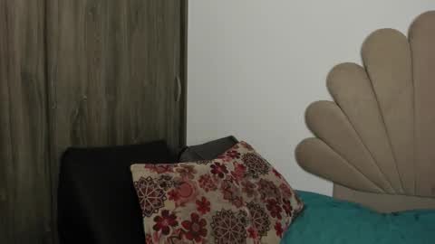 Nei turn green online show from 03/15/26, 01:11