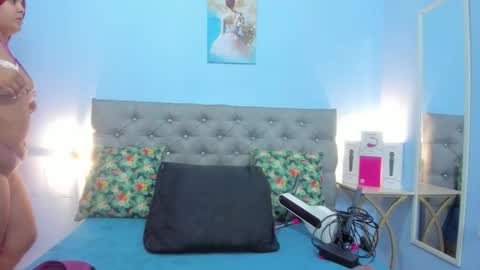 neferet_opal online show from 11/15/25, 12:08