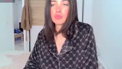 Snapshot of neferutt chatting on 03/06/26, 02:57 Neferutt online show from 03/06/26, 02:57