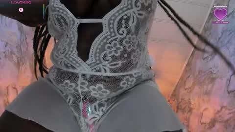 Snapshot of neffertiry_ebonny chatting on 11/20/25, 06:24 Nefer online show from 11/20/25, 06:24