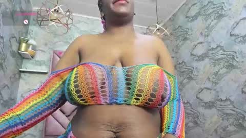 Snapshot of neffertiry_ebonny chatting on 03/21/26, 11:04 Nefer online show from 03/21/26, 11:04