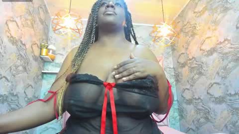 Snapshot of neffertiry_ebonny chatting on 05/13/26, 06:16 Nefer online show from 05/13/26, 06:16