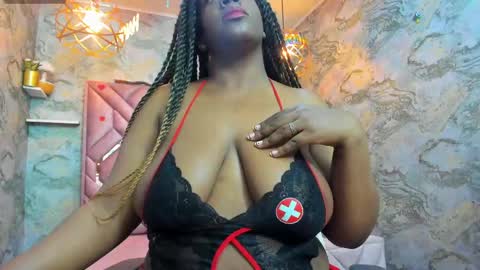 Snapshot of neffertiry_ebonny chatting on 06/02/26, 08:11 Nefer online show from 06/02/26, 08:11