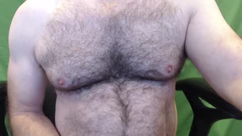 Snapshot of neighbordick chatting on 01/17/25, 07:16 GuyNextDoor online show from 01/17/25, 07:16