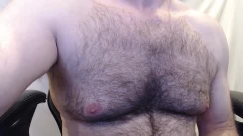 Snapshot of neighbordick chatting on 02/09/26, 06:56 GuyNextDoor online show from 02/09/26, 06:56