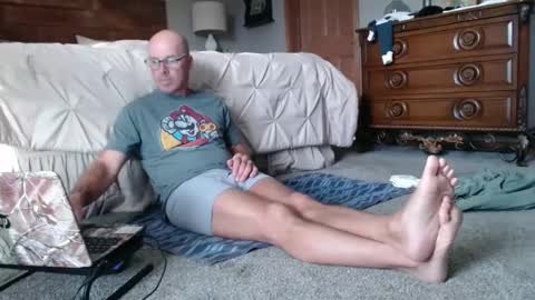 NEIGHBORGUY4U online show from 10/10/25, 09:58