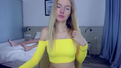 Snapshot of neighbours_love chatting on 12/16/24, 02:47 neighbours_love online show from 12/16/24, 02:47