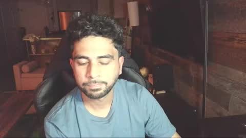 Snapshot of neilsing chatting on 01/06/26, 03:32 neil online show from 01/06/26, 03:32