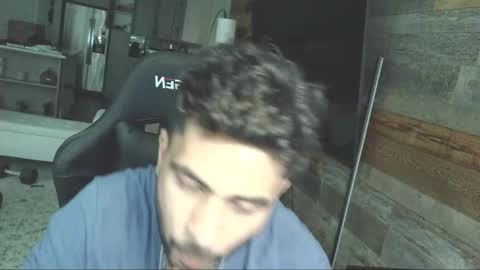 Snapshot of neilsing chatting on 01/14/26, 05:29 neil online show from 01/14/26, 05:29