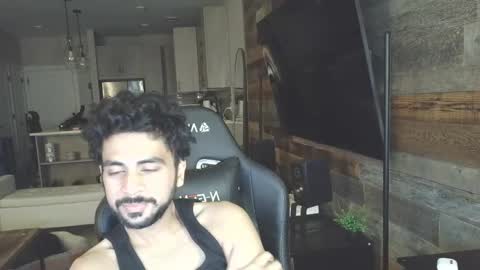 Snapshot of neilsing chatting on 04/11/26, 08:18 neil online show from 04/11/26, 08:18