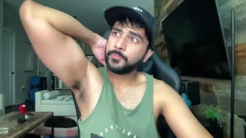 Snapshot of neilsing chatting on 04/19/26, 08:22 neil online show from 04/19/26, 08:22