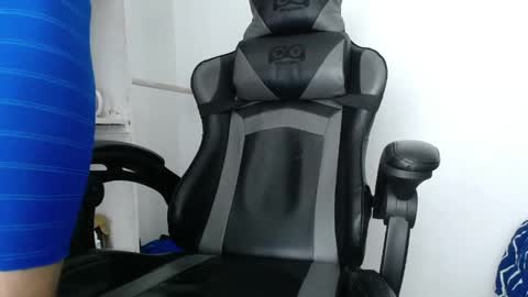 neitan___ online show from 04/15/26, 05:36